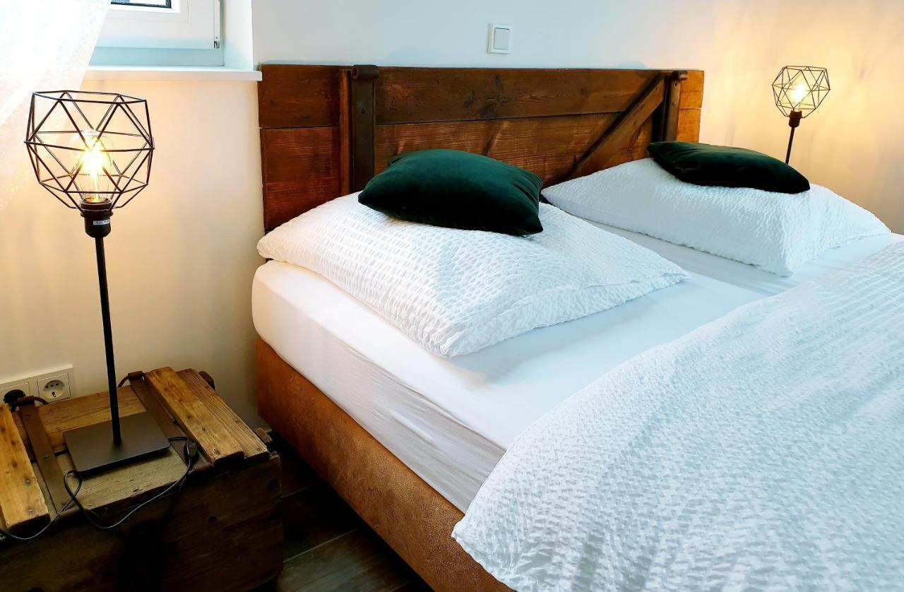 Zur Alten Rebe Ferienhaus Und Weingut 콘즈 외부 사진